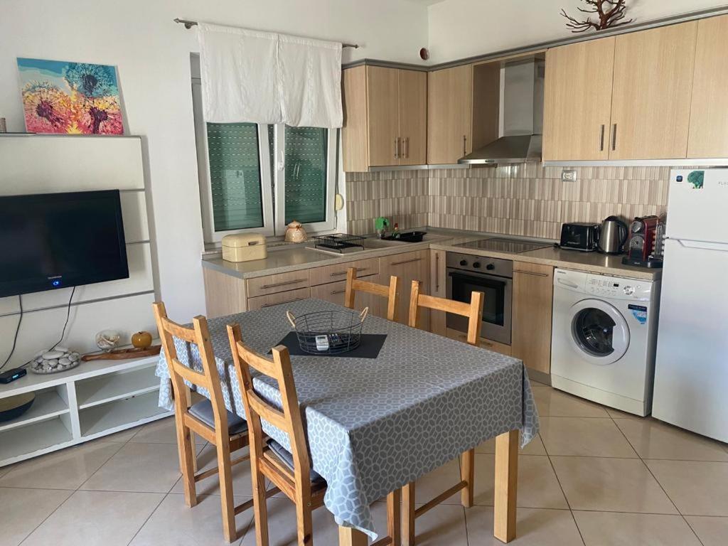 Apartment Alexis Stefanos Himare Ngoại thất bức ảnh